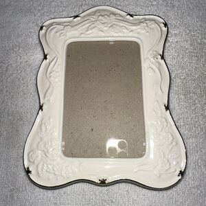4x5.5 Photo Frame Glass With Antique White / Gold Trim
